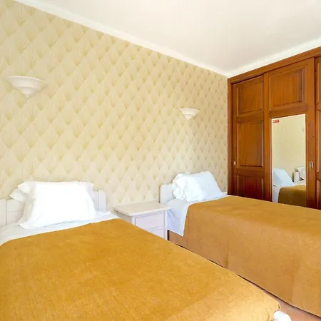 7 Schlafzimmer Villa- Familie- Kinder- Gruppen- Strand- Pool- Garten By Interhome * Albufeira