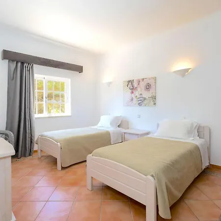 7 Schlafzimmer Villa- Familie- Kinder- Gruppen- Strand- Pool- Garten By Interhome Semesterbostad