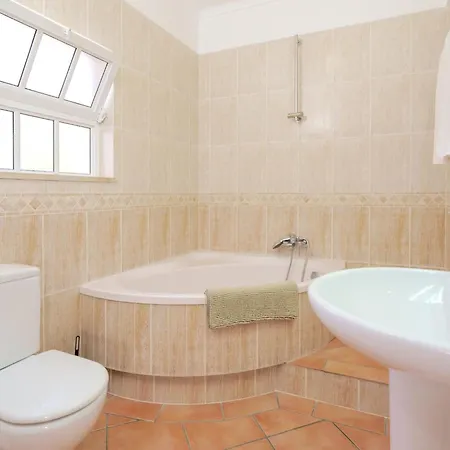 Semesterbostad 7 Schlafzimmer Villa- Familie- Kinder- Gruppen- Strand- Pool- Garten By Interhome *