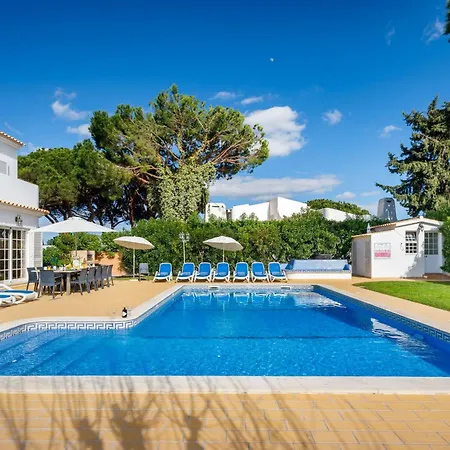7 Schlafzimmer Villa- Familie- Kinder- Gruppen- Strand- Pool- Garten By Interhome Semesterbostad Albufeira
